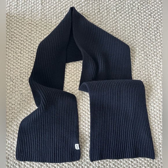 A.P.C. Camille Rib Knit Scarf - Navy - Picture 4 of 4